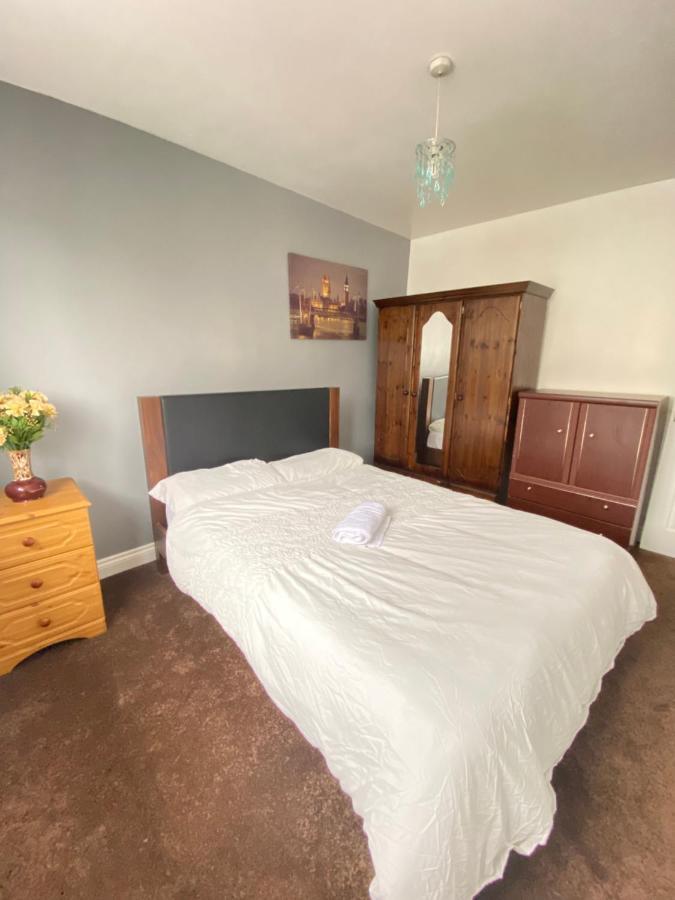 Budget Private Close To City Centre And Airport Homestay *