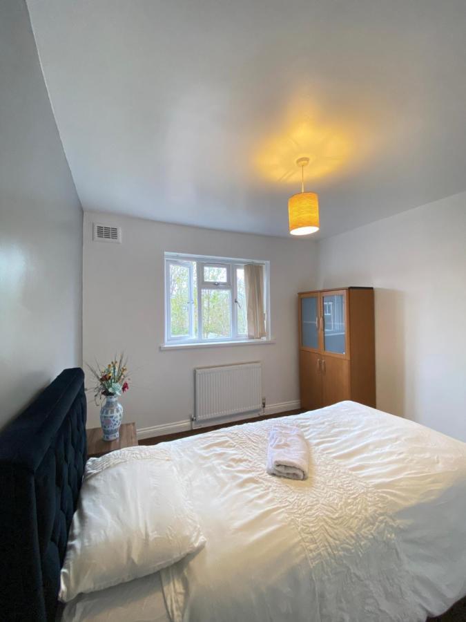Budget Private Close To City Centre And Airport Homestay *